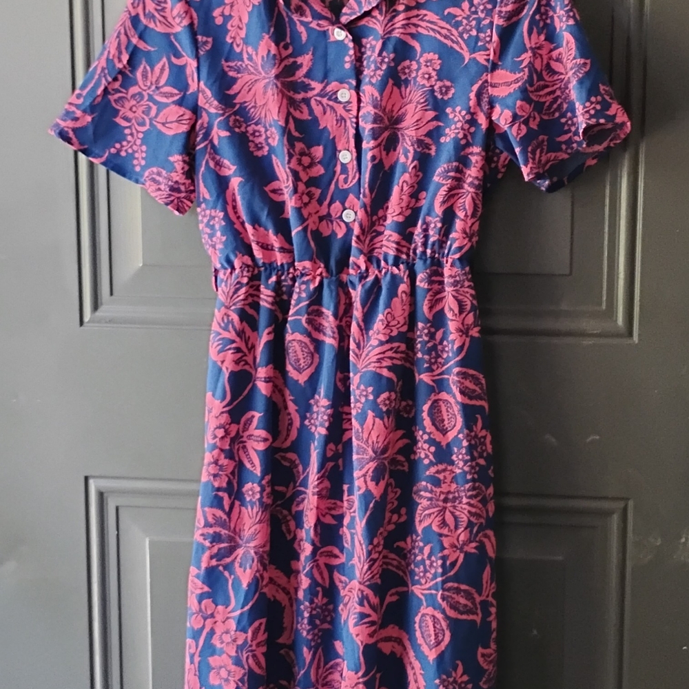 Elegant Floral Maxi Dress in Blue and Pink
